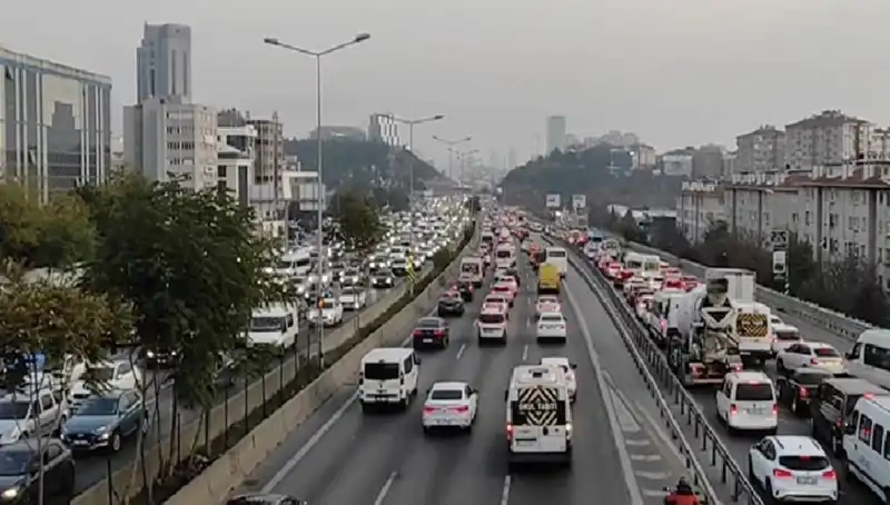 Trafik Haftası: Güvenli Sürüş İçin Farkındalık Yaratmanın Zamanı
