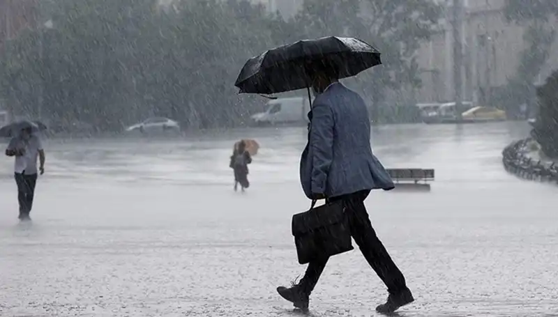 Meteoroloji'den Uyarı: Sağanak ve Kuvvetli Yağışlar Türkiye'yi Vuracak!