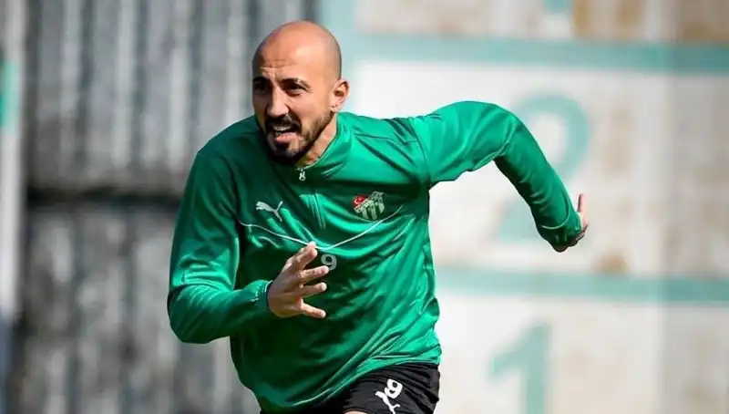 Milli Futbolcunun Kariyerindeki Yeni Dönem: 2. Lig ile Devam mı Edecek?
