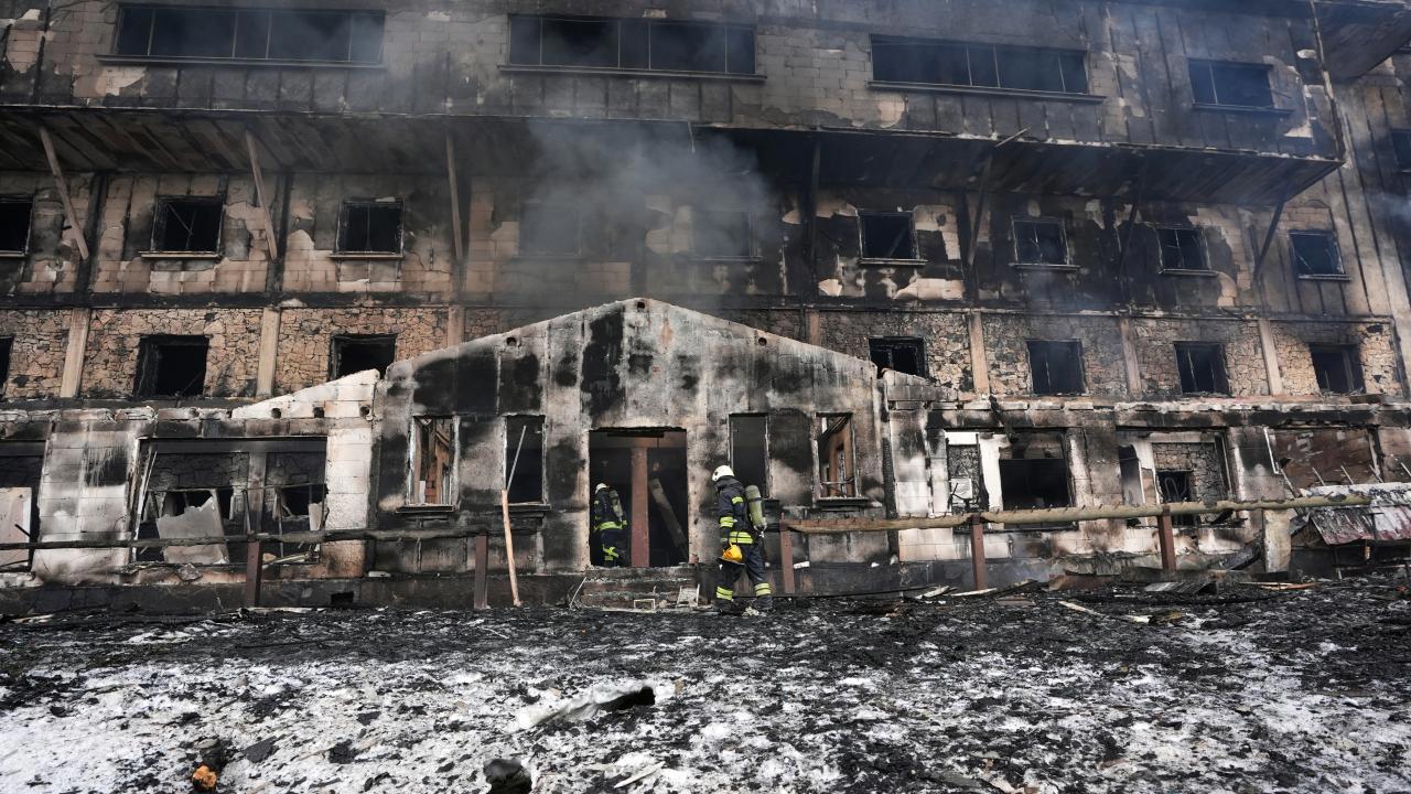 Kartalkaya'daki Oteli Alevler Sardı, 8 Kişi Gözaltına Alındı