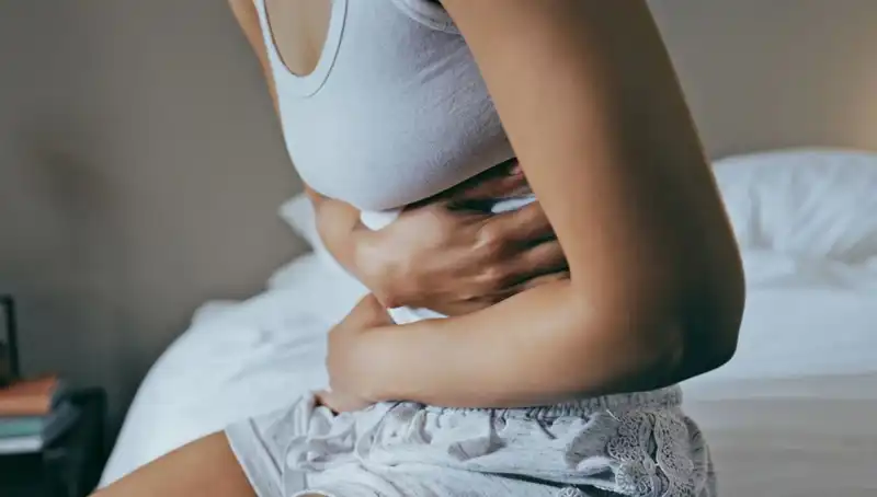 22 Yaşında Bağırsak Kanseri Teşhisi: Erken Belirtiler Neden İhmal Edildi?
