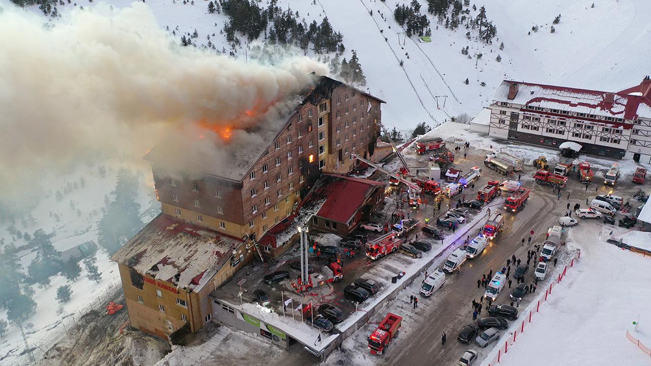 Kartalkaya Kayak Merkezi'nde Oteli Yangınında 10 Ölü, 32 Yaralı