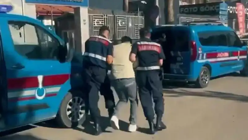 10 İlde Büyük Suç Operasyonu: 5 Örgüte 74 Gözaltı
