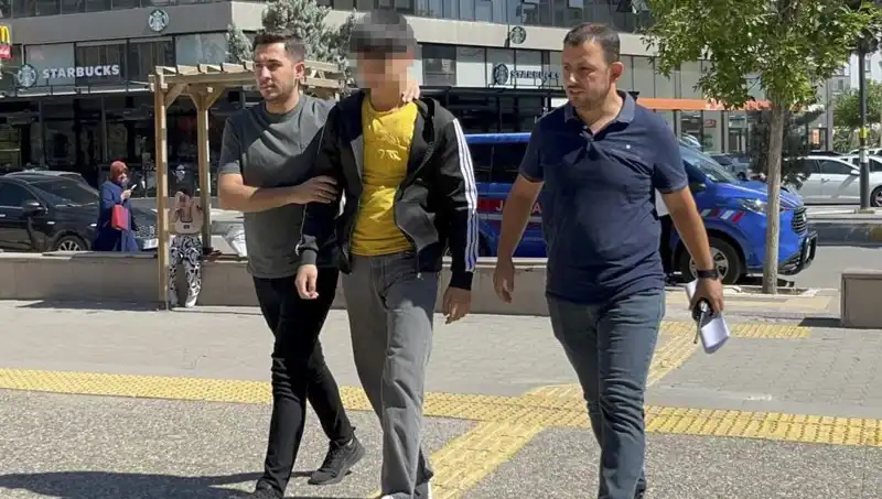 Tartışma Sonrası Ağabeyini Bıçaklayan Kişi Gözaltına Alındı
