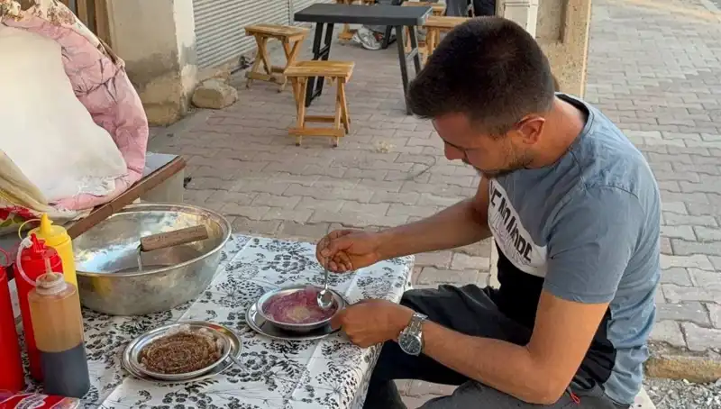 Toros Dağları'nın Zirvesinden Topladığı Lezzet: Tabağı 50 TL’ye Satışta
