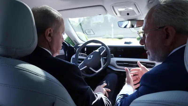 Cumhurbaşkanı Erdoğan, Togg'un Yeni Modeliyle Dikkatleri Üzerine Topladı
