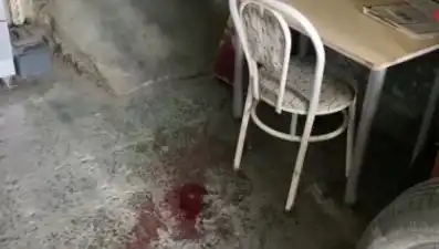 Sandalyeden Düşen Adamın Dramı: Hastaneye Kaldırıldı!