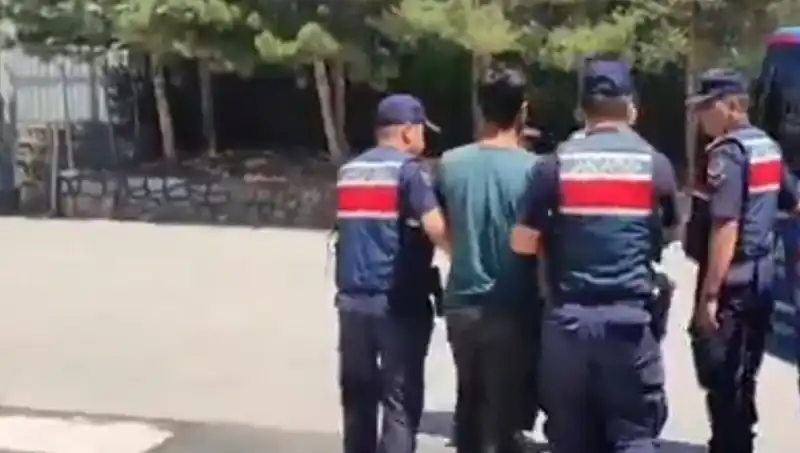 Türkiye'de DAEŞ'e Yönelik Geniş Kapsamlı Operasyon: 26 Gözaltı