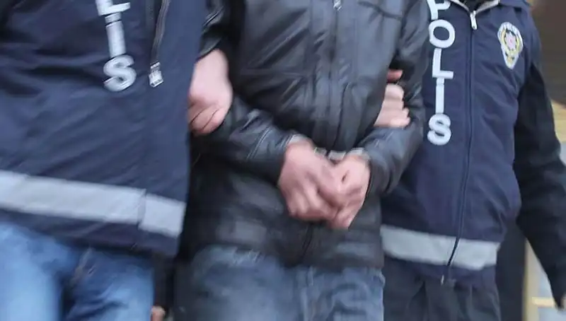 Türkiye Genelinde Dolandırıcılığa Geçit Vermeyen Operasyon: 13 Gözaltı