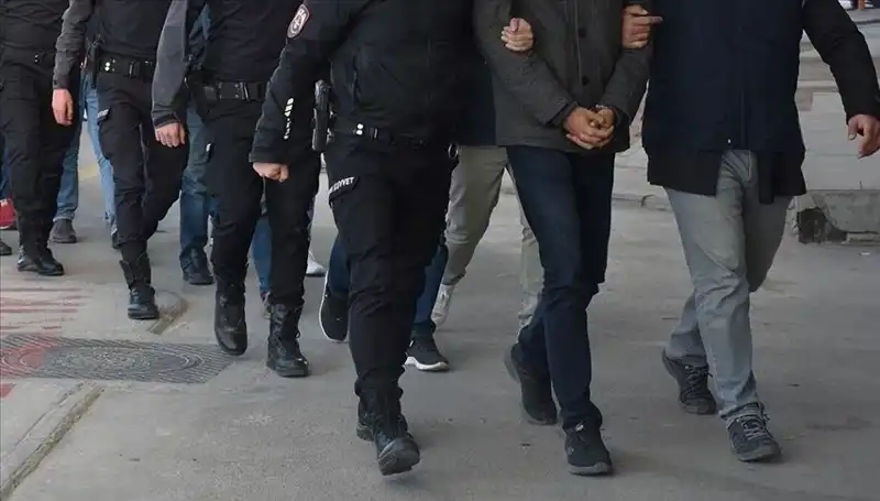 Kocaeli'de Fuhuş Operasyonu: Polis 3 Şahısla Fuhuş Çetesi Çökerdi!