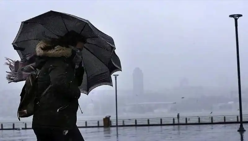 Meteoroloji’den Şiddetli Fırtına ve Toz Taşınımı Uyarısı: Dikkat Edilmesi Gerekenler
