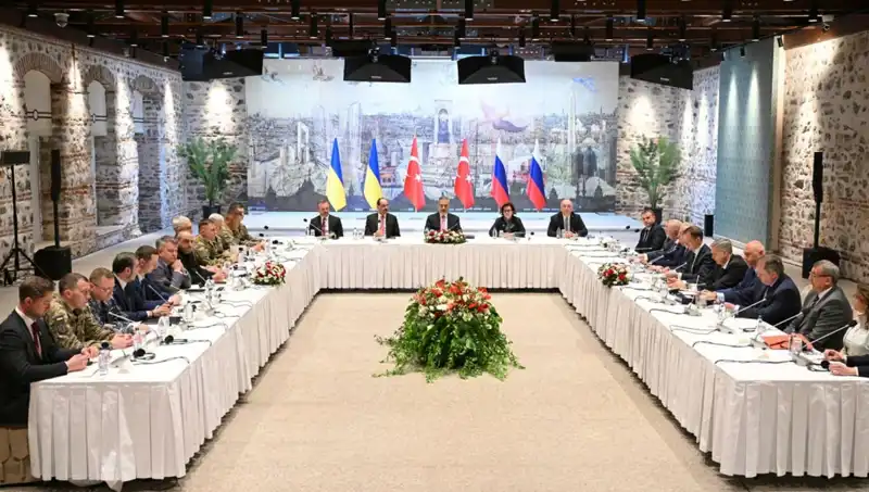 İstanbul'da Barış Zirvesi: Rus Heyeti Türkiye'de Önemli Görüşmeler Yapacak