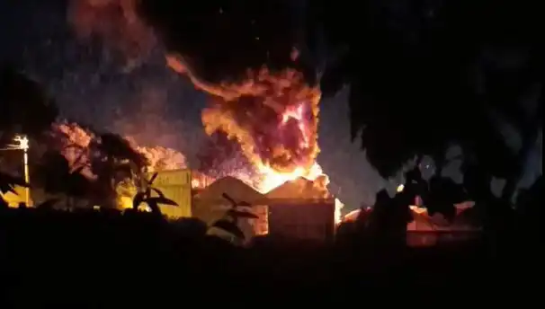 Çınarcık’ta Korkutan Yangın: Yangın Söndürme Çalışmaları Gece Boyu Devam Etti