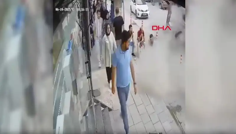 TIR Pastiği Patladı: Şehirde Panik Anları ve Vatandaşların Tepkileri
