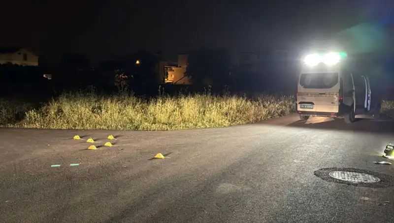 Bursa'da Silahlı Kavga: İki Yaralı, Biri Ağır Durumda Hastaneye Kaldırıldı!