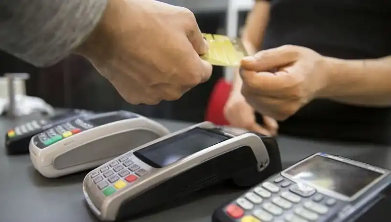 Kartlı Harcamalarda Gizli Artışlar: Tasarrufu Daha Zor Hale Getiren Trend