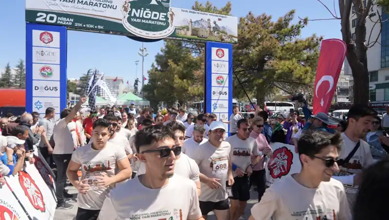 Niğde Yarı Maratonu’nda 518 Sporcu, Doğuş Holding’in Desteğiyle Koştu!