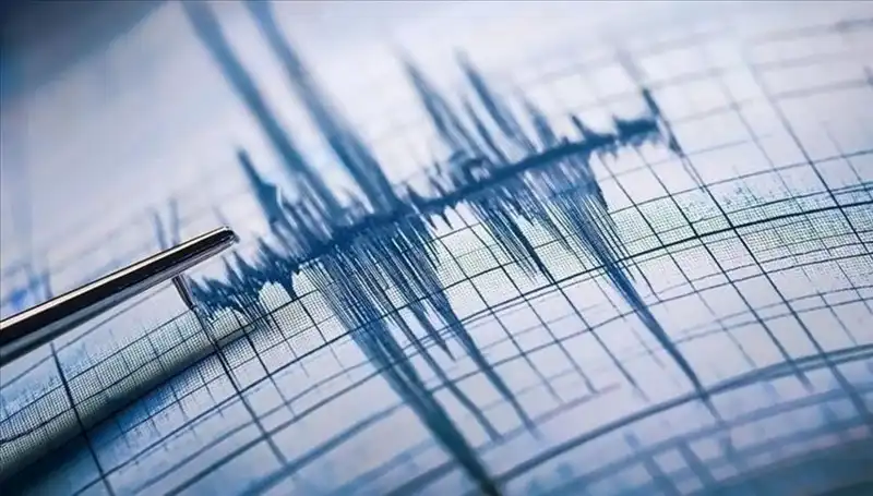 Ege Bölgesi'nde 3.0 Büyüklüğünde Deprem, Neler Oluyor?