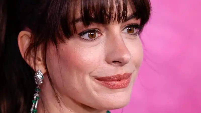 Hollywood’un Estetik Sırları: Yüzlere Ölü İnsan Derisi Enjeksiyonu