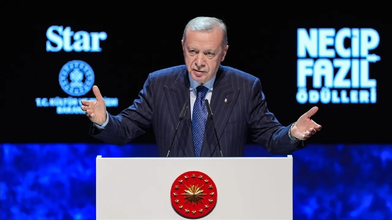 "Cumhurbaşkanı Erdoğan: Necip Fazıl, Davamızın Abidevi İsimlerinden Biriydi"