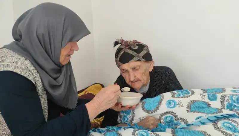 102 Yaşındaki Kezik Nine’nin Uzun Yaşam Sırrı: Besin Tercihleri