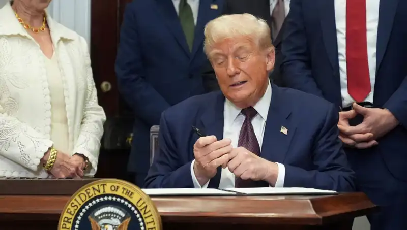 Trump’ın Beyaz Saray’a Lüks Dokunuşu: 200 Milyon Dolar Kimlerin Cebinden Çıkacak?