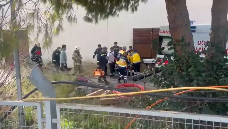 İstanbul'da Trafo Merkezinde Patlama: İşçi Ağır Yaralı, Detaylar Ortaya Çıktı