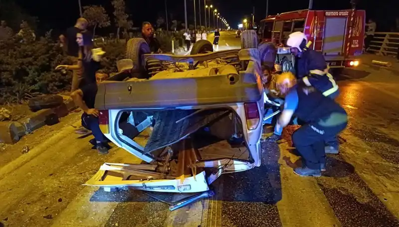 Kavşakta Feci Kaza: 2'si Ağır 7 İnsanın Hayatı Tehlikede!