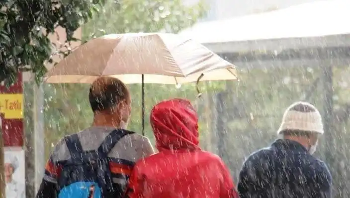 Aydın'da Şiddetli Yağış Beklentisi: Meteoroloji’den Önemli Uyarı