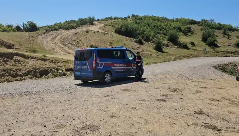 Jandarma ile çatışan firari şahıs, ağır yaralı şekilde ele geçirildi