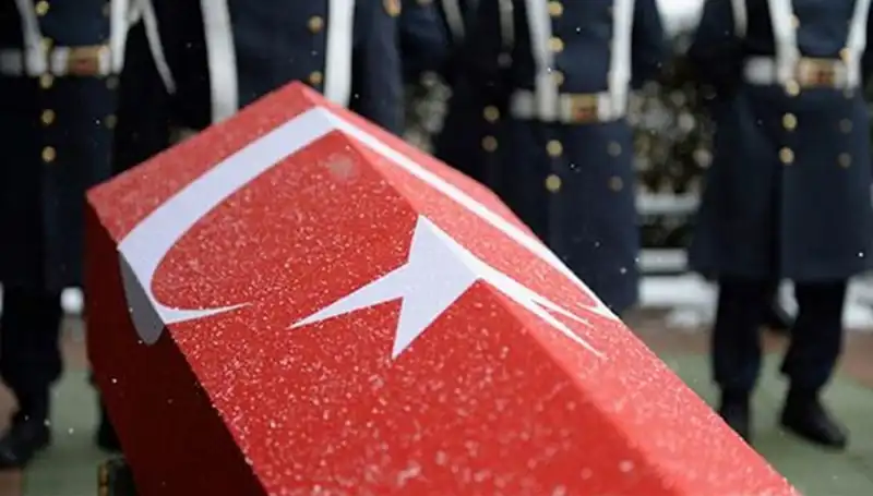 Pençe Kilit Operasyonu'nda Yaralanan Askerimiz Şehit Düştü: Ulusumuza Başsağlığı