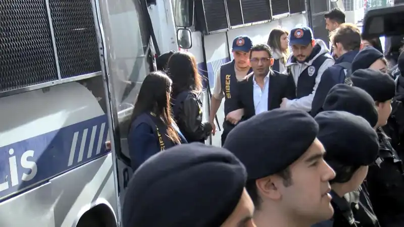 Flash Haber TV’ye El Konuldu: Payfix Operasyonundaki 29 Şüpheli Adliyeye Sevk Edildi