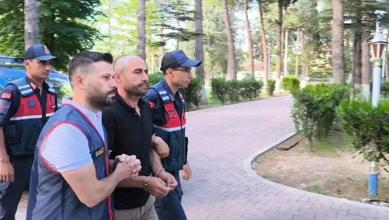 140 Kez Hırsızlık Yapan Çeteye Şok Baskın: 4 Şüpheliden 1'i Tutuklandı!